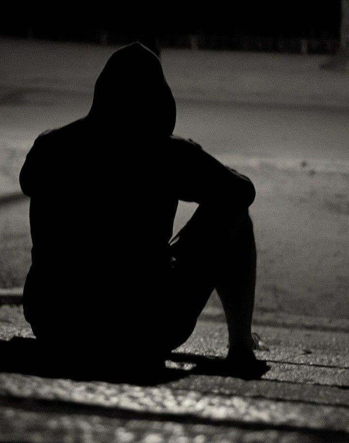 alone dp