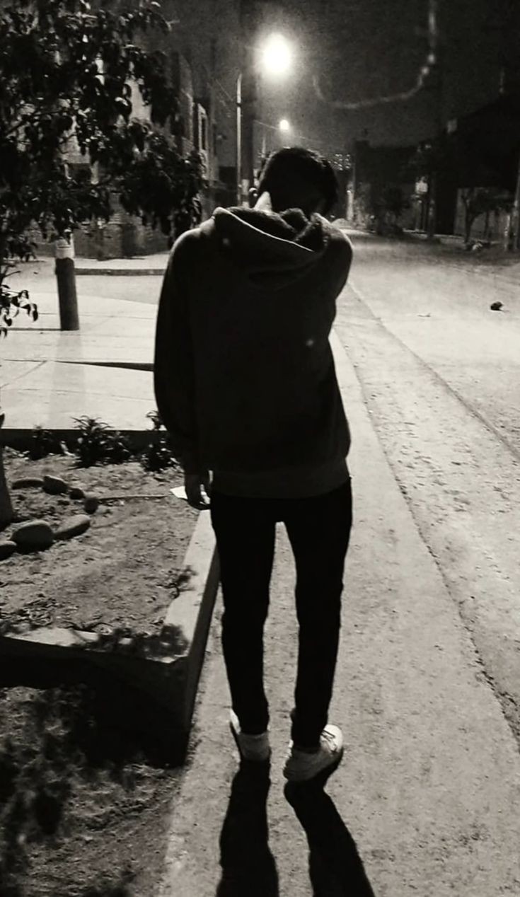 alone dp
