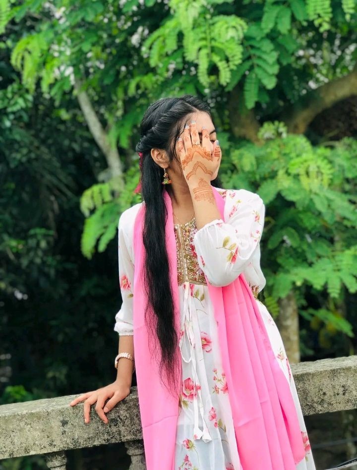 ladki ki photo
