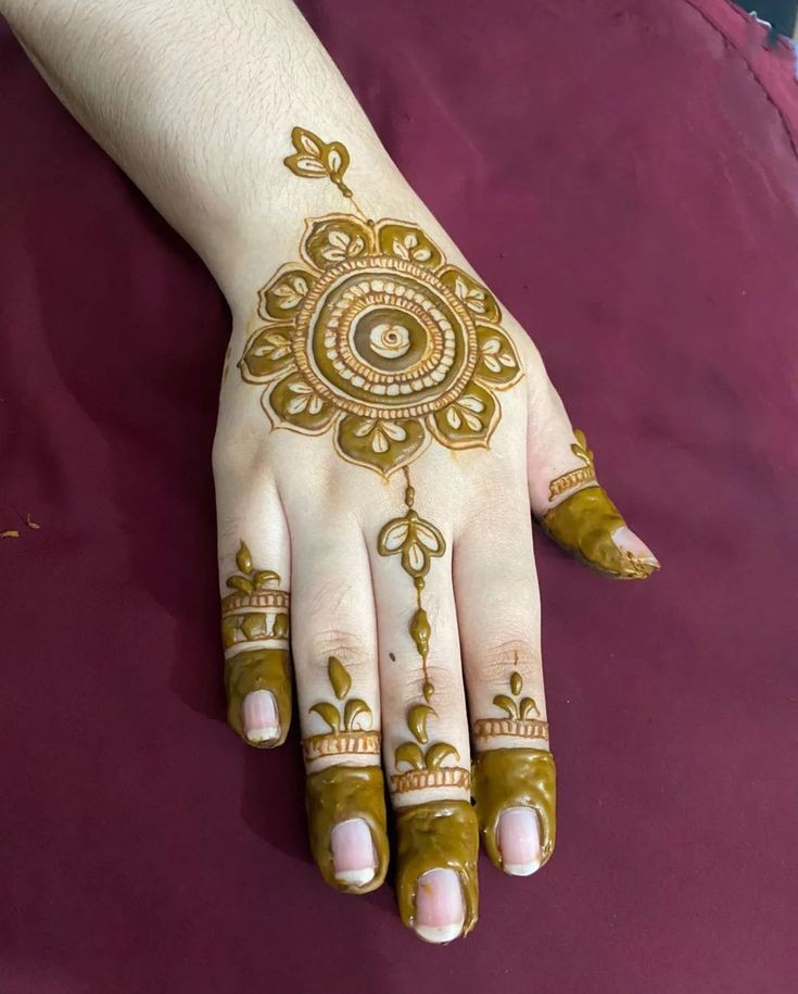 mehndi design photo