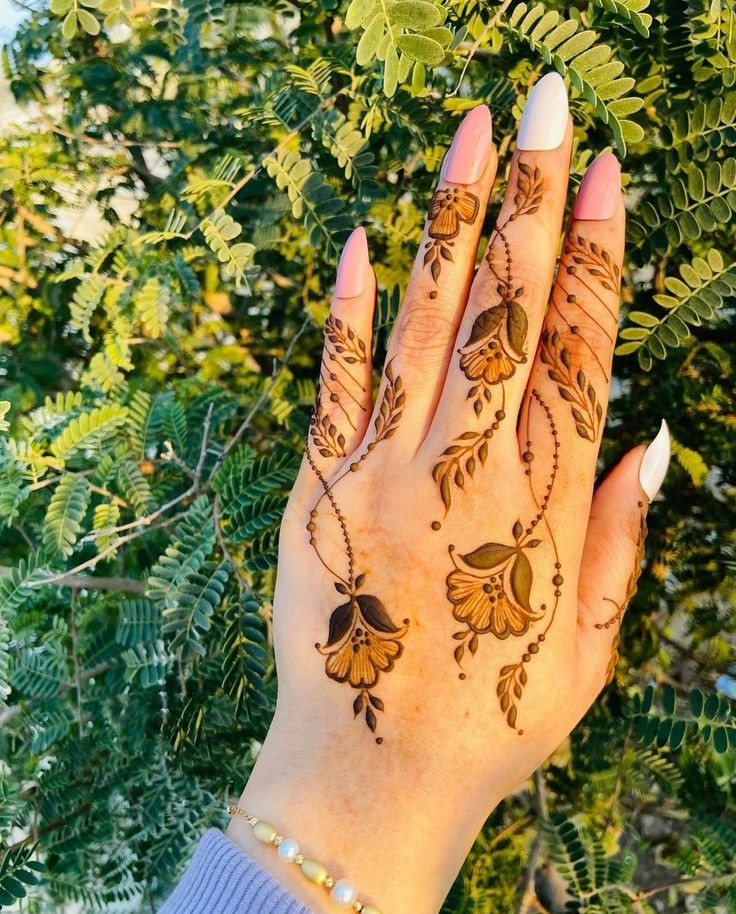 mehndi design photo